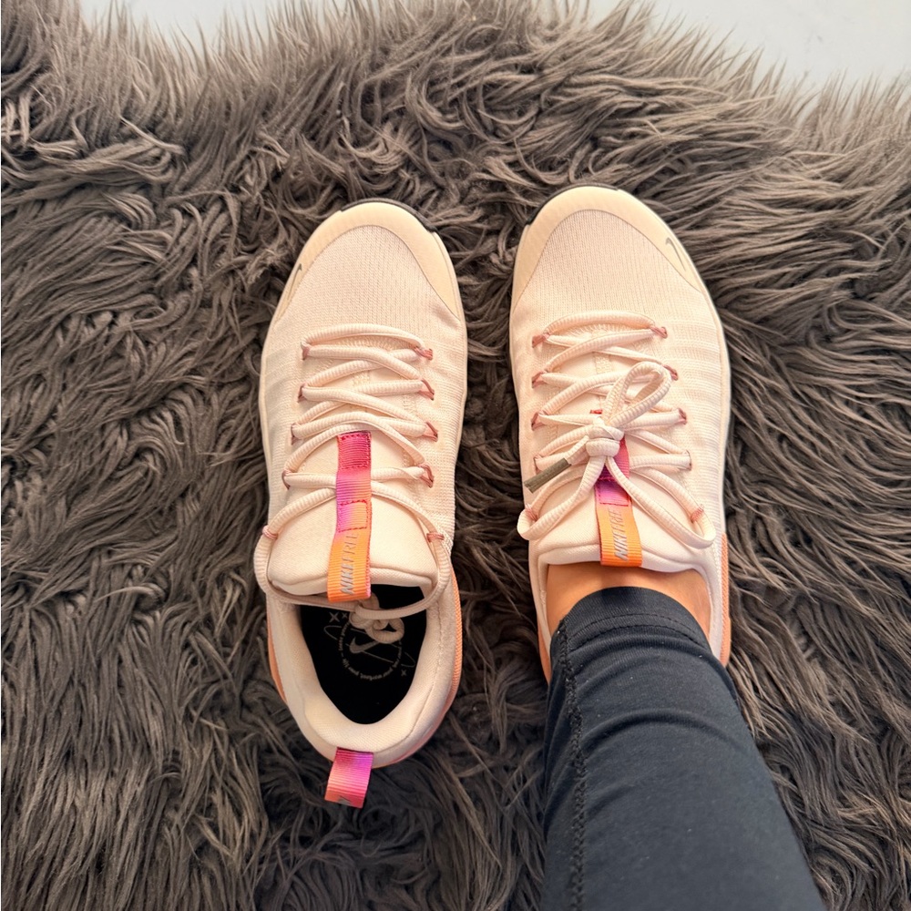 Nike Free Metcon 6 SE - Picture 4 of 10